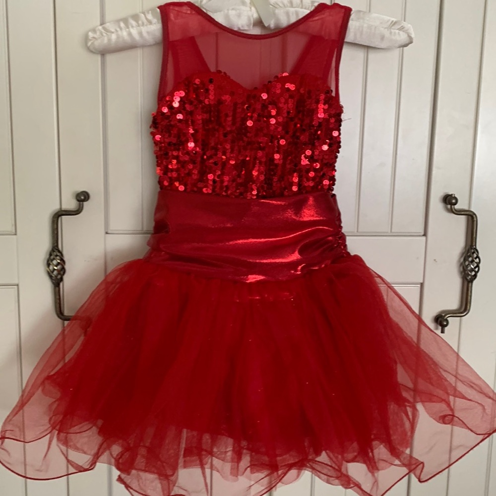 Beautiful Little Girls Dance Costume